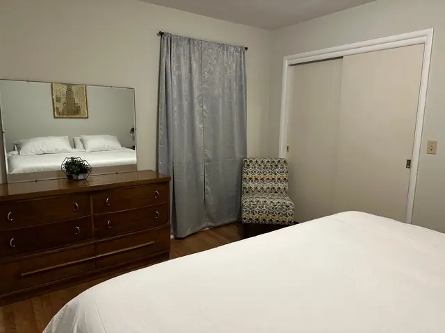 Bedroom 3 with king bed, 2nd floor