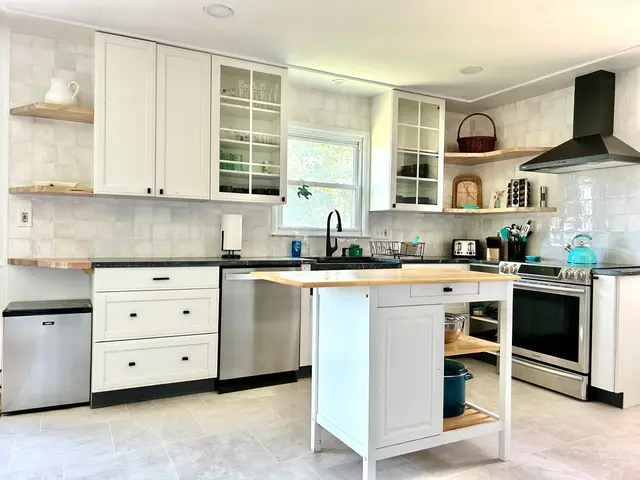 Kitchen, 2nd floor