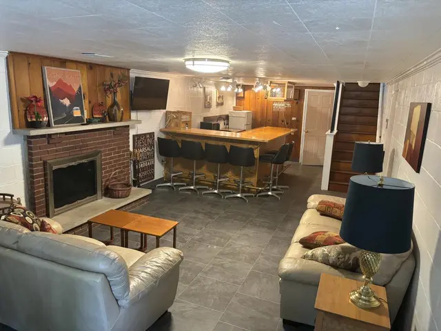 Full bar area