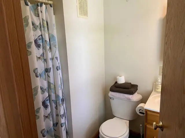 Bathroom #2