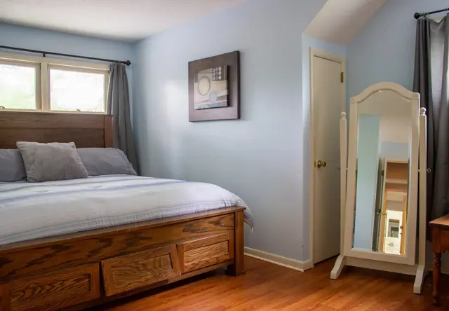 Master bedroom #2 — King, 2nd floor